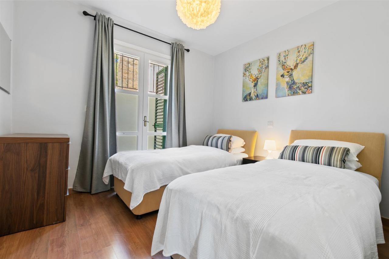 2 Bedroom Apartment Avdimou With Stunning Sea Views, Aphrodite Hills Resort เกาเคลีย ภายนอก รูปภาพ