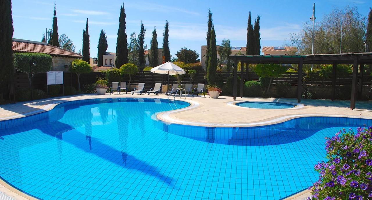 2 Bedroom Apartment Avdimou With Stunning Sea Views, Aphrodite Hills Resort เกาเคลีย ภายนอก รูปภาพ