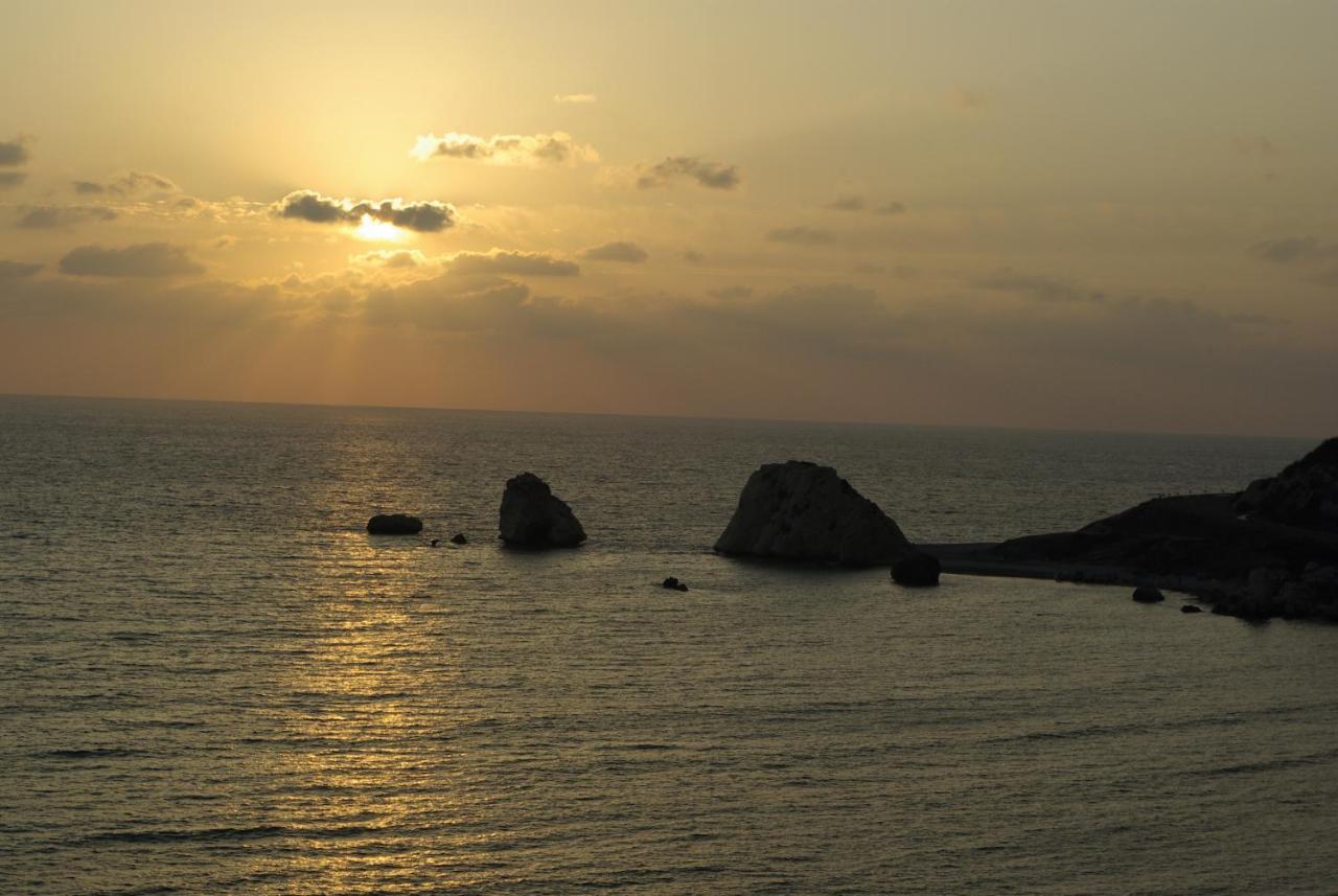 2 Bedroom Apartment Avdimou With Stunning Sea Views, Aphrodite Hills Resort เกาเคลีย ภายนอก รูปภาพ